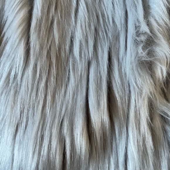 Faux Fur Jacket - Picture 2 of 7